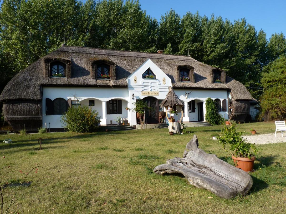 Gedeon Tanya Panzio Guest House Jakabszallas Exterior photo